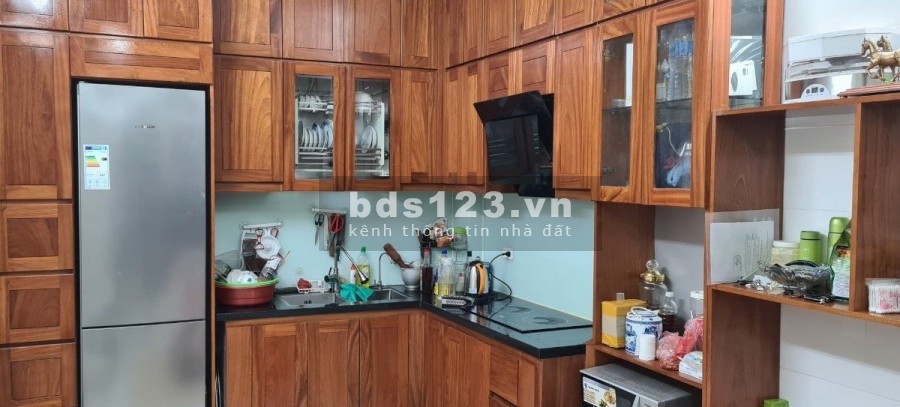 Bán nhà Dương Quảng Hàm, Cầu Giấy, Hà Nội diện tích 43m2, 5 tầng, ô tô, giá bán 4.3 tỷ