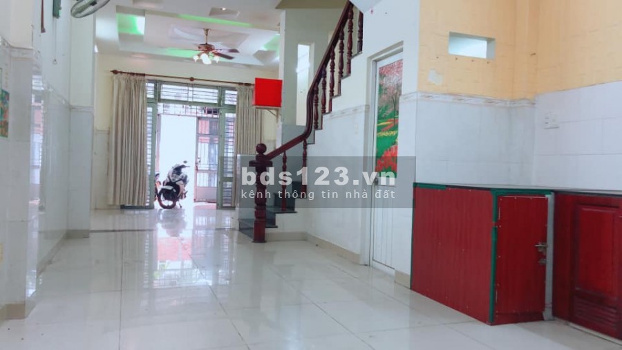 Bán nhà hẻm xe hơi Nguyễn Sơn, Quận Tân Phú dtsd 50m2, 3 tầng, nở hậu chỉ 3 tỷ 8
