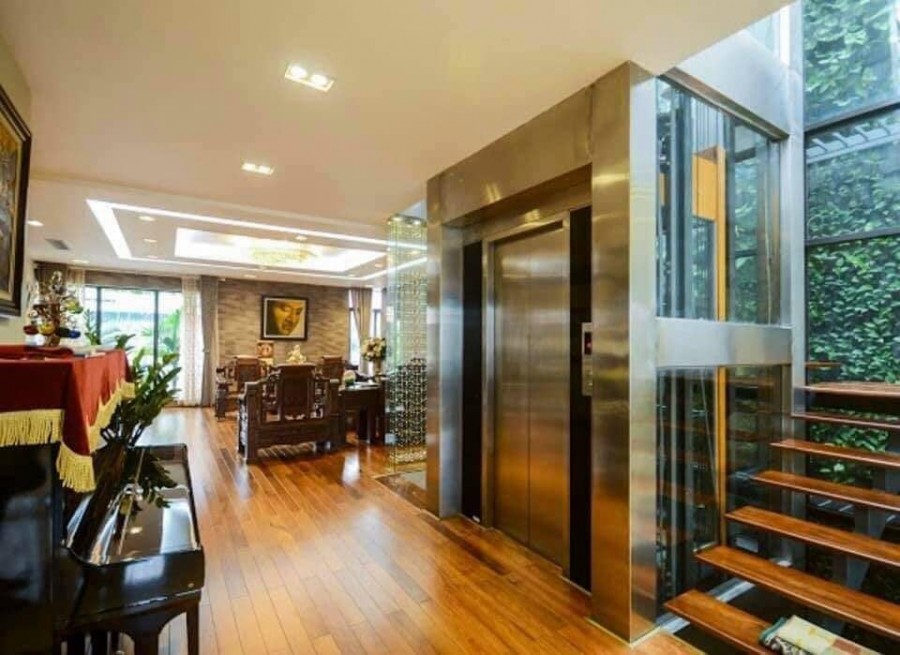 Mặt phố Trung Kính, dtsd 70m2 8 tầng thang máy mt 4.5m, kinh doanh đỉnh cao giá bán đầu tư