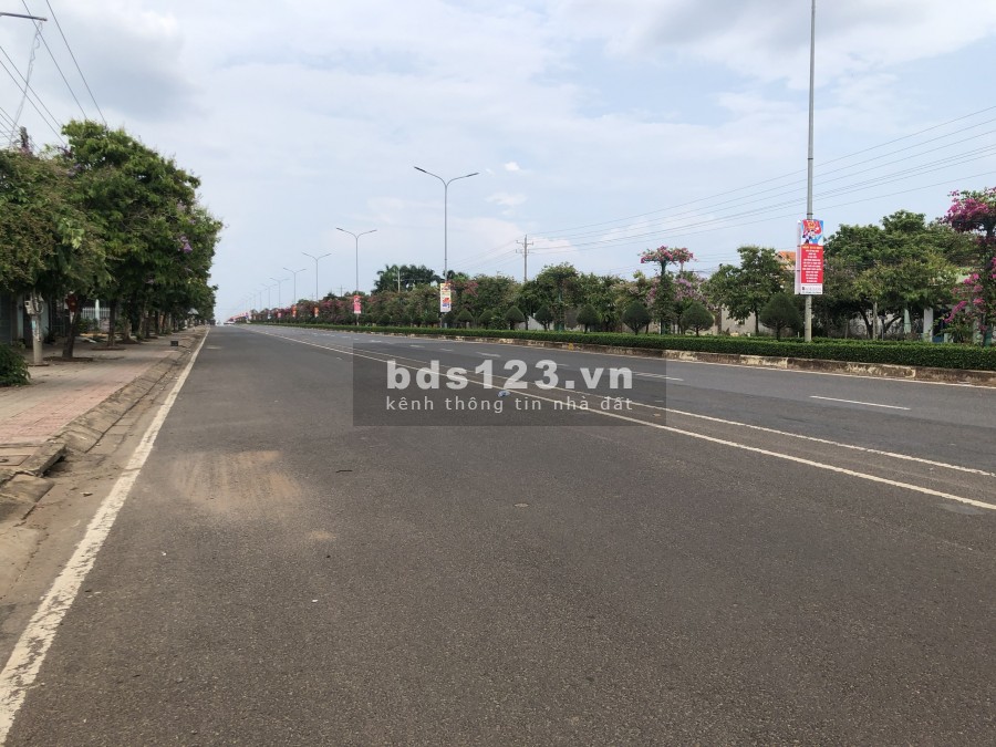Bán nhà xưởng mặt đường DT753 Tân Phước, Đồng Phú, Bình Phước sổ hồng chính chủ