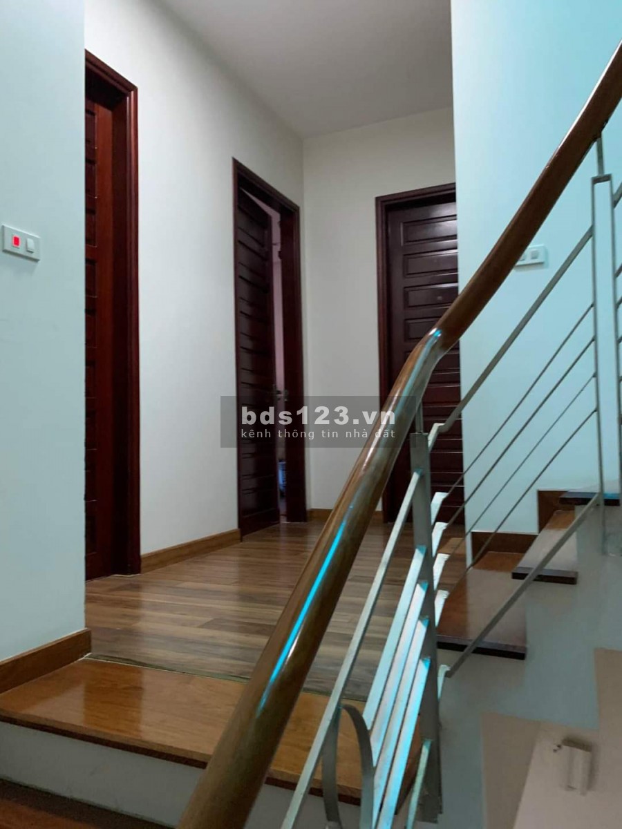 Biệt thự lô góc đẳng cấp kinh doanh đỉnh vị trí điểm 10 trong khu đô thị Mỹ Đình 1, sổ sẵn