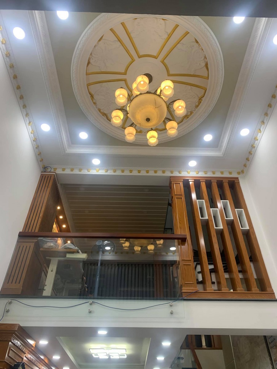 Quang Trung nhà nguyên căn hẻm xe hơi 2 xẹt diện tích 44m2, đúc 5 tầng giá chỉ 6,2 tỷ