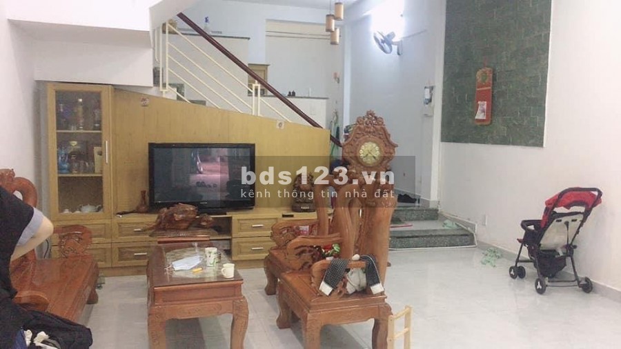 Bán nhà mới xây Quận Tân Phú giá rẻ chỉ 6 tỷ hẻm xe hơi, pháp lý sạch đẹp, công chứng ngay