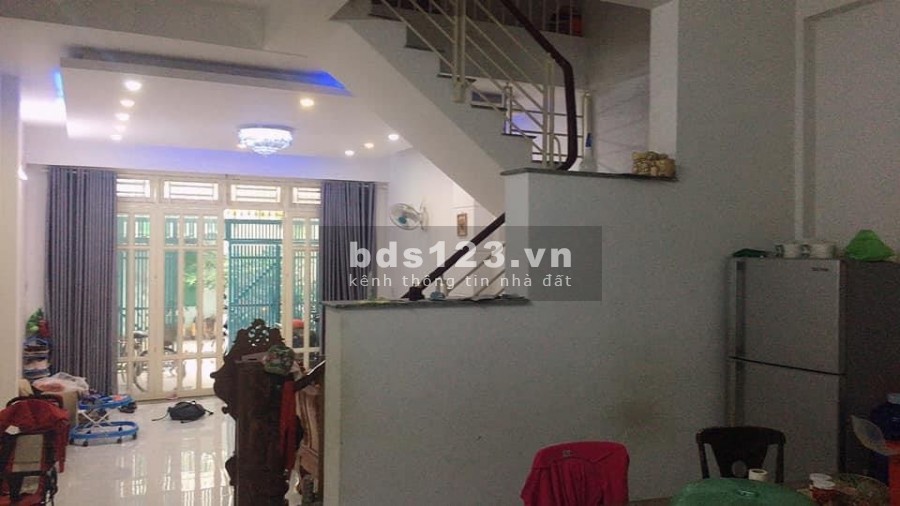 Bán nhà mới xây Quận Tân Phú giá rẻ chỉ 6 tỷ hẻm xe hơi, pháp lý sạch đẹp, công chứng ngay