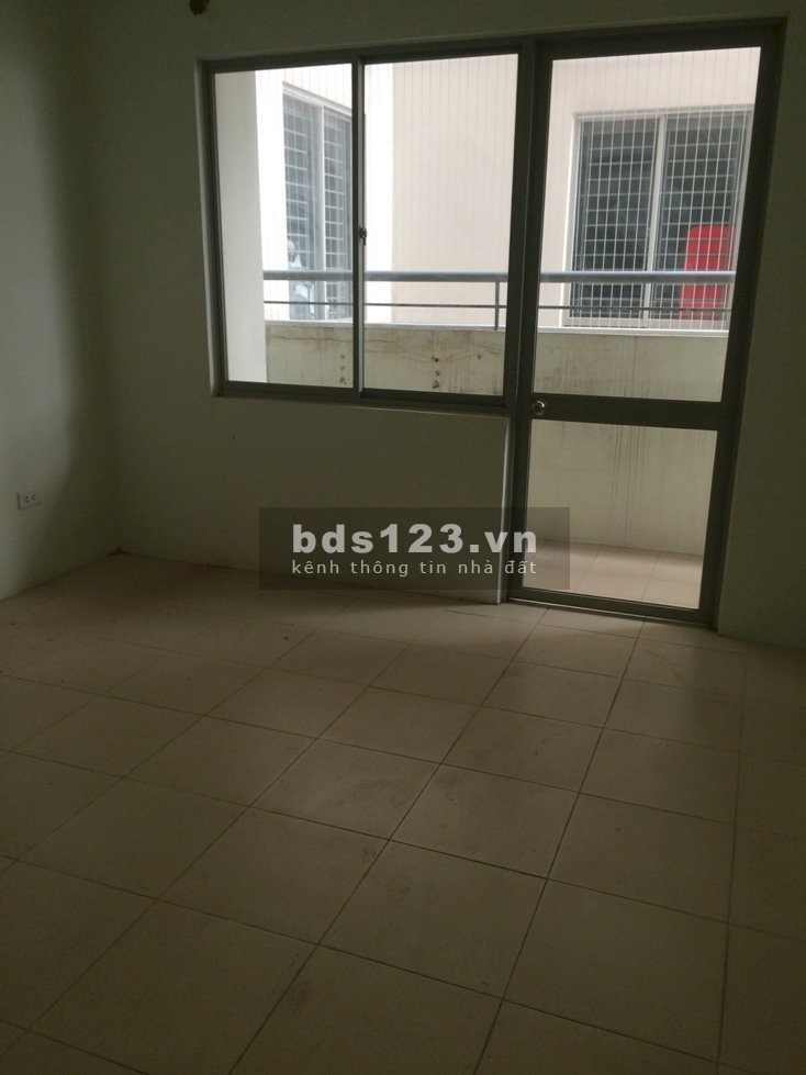 Cho thuê chung cư N3 Nguyễn Công Trứ, căn 2 ngủ, 70m2, đồ cơ bản, 8 triệu/th. LH 0377983070