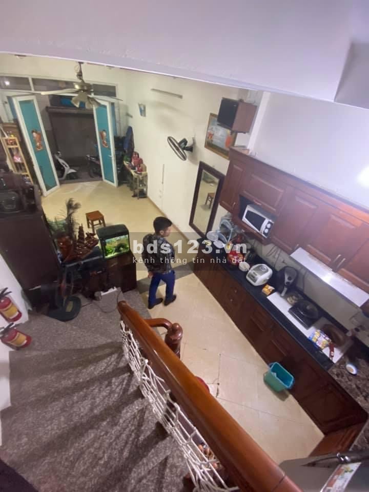 Bán nhà Mạc Thị Bưởi đối diện Times City dtsd 36m2, 4 tầng giá bán 2.5 tỷ, lh 0702173475