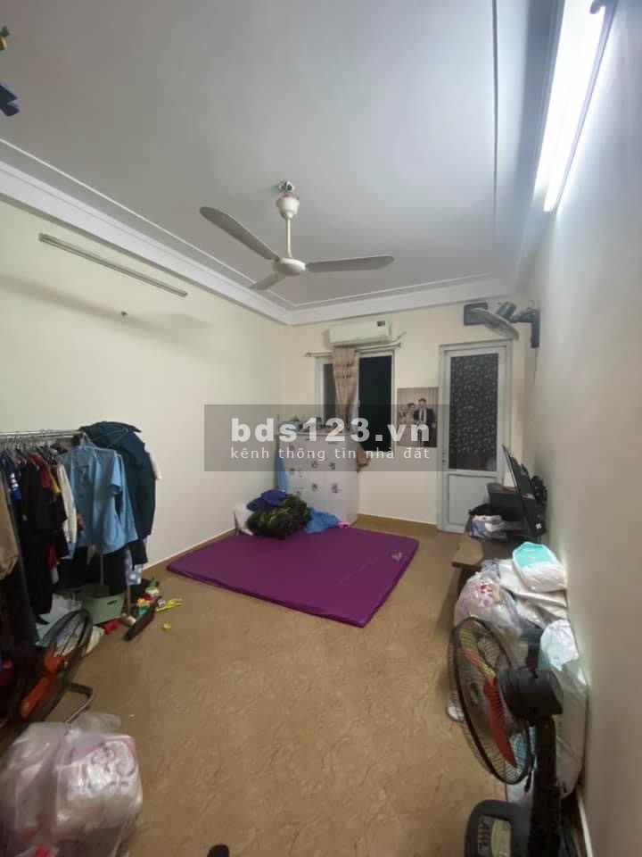 Bán nhà Mạc Thị Bưởi đối diện Times City dtsd 36m2, 4 tầng giá bán 2.5 tỷ, lh 0702173475