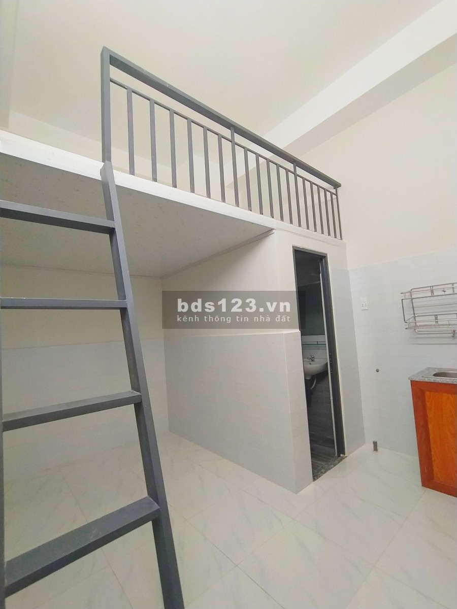 Cho thuê phòng có gác giá rẻ diện tích 30m2 tại Gò Vấp giảm ngay 45% khu dân cư yên tĩnh