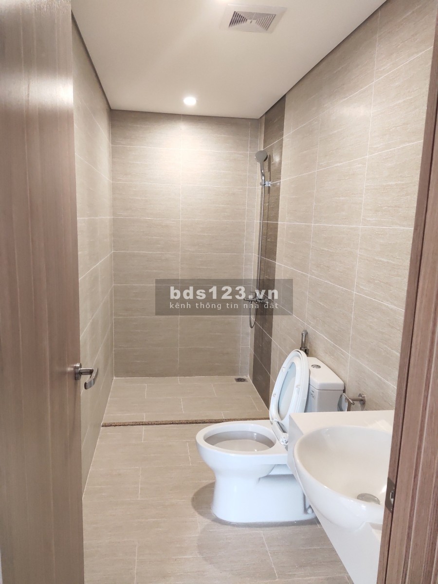 Duy nhất CH 2PN,2WC đồ cơ bản, view bể bơi tại Khu S1, Vinhomes Smart City, 7.5tr