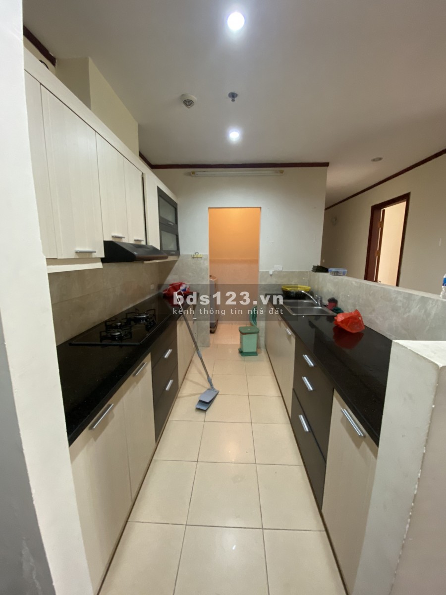 Cho thuê CHCC Vinaconex 1 Khuất Duy Tiến 120m2, 3PN đồ cơ bản, giá 12tr ở or làm VP đều được
