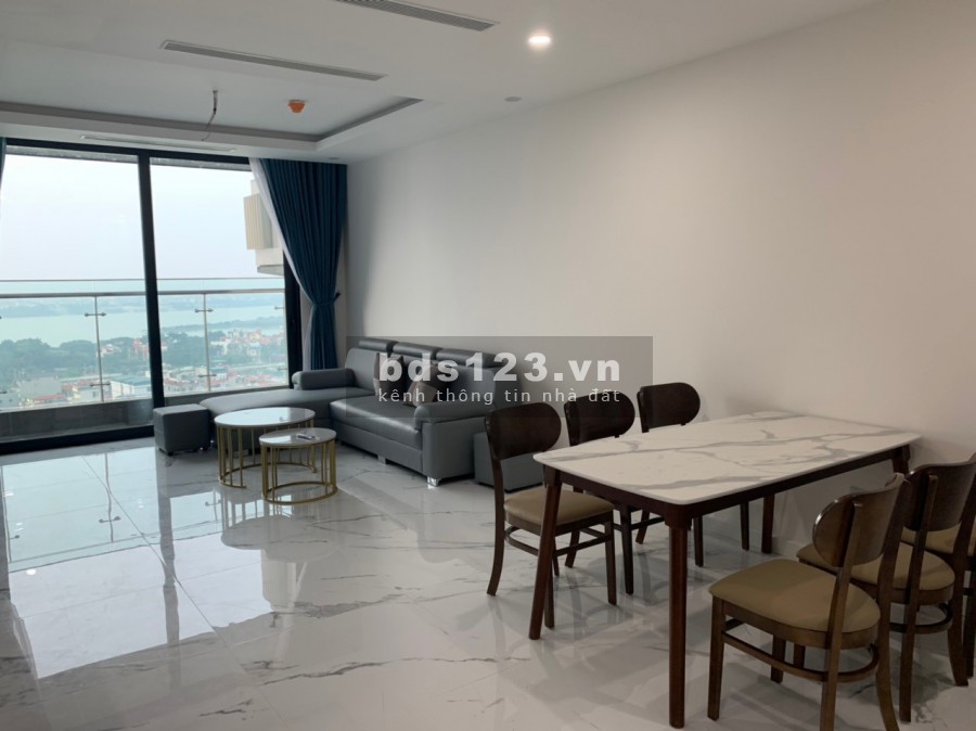 Căn 2PN Sunshine City full nội thất dtsd 80m2 View Sông Hồng giá bán 3,1 tỷ (bao phí)
