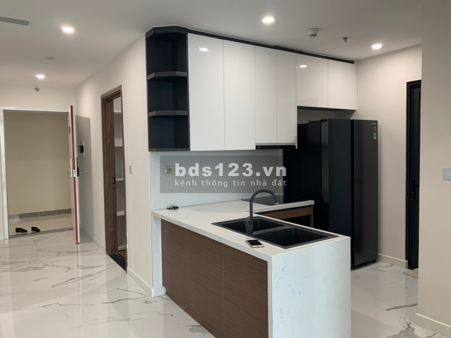Căn 2PN Sunshine City full nội thất dtsd 80m2 View Sông Hồng giá bán 3,1 tỷ (bao phí)