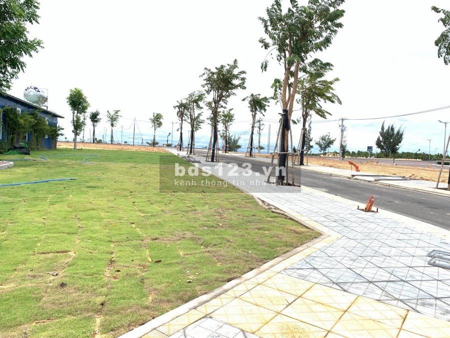 Đất biển sổ hồng riêng thổ cư 100% xây dựng tự do, ngân hàng hỗ trợ vay chiết khấu cao
