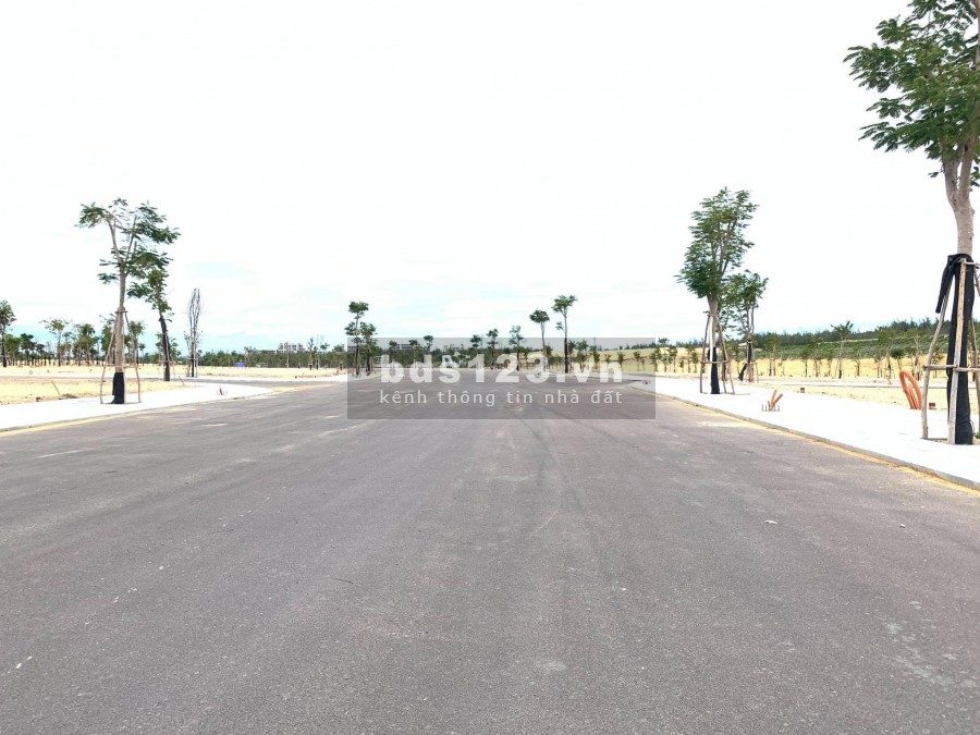 Đất biển sổ hồng riêng thổ cư 100% xây dựng tự do, ngân hàng hỗ trợ vay chiết khấu cao