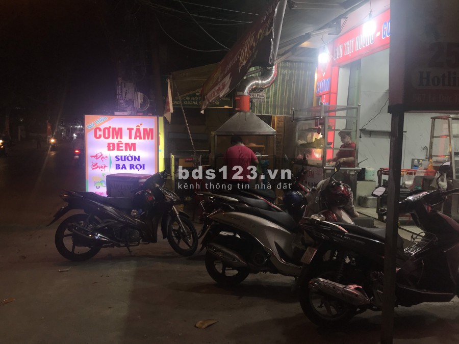Cần sang gấp mặt bằng Quận Gò Vấp diện tích 100m2, giá bao rẻ, tiện ích đủ, đồ dùng có sẵn