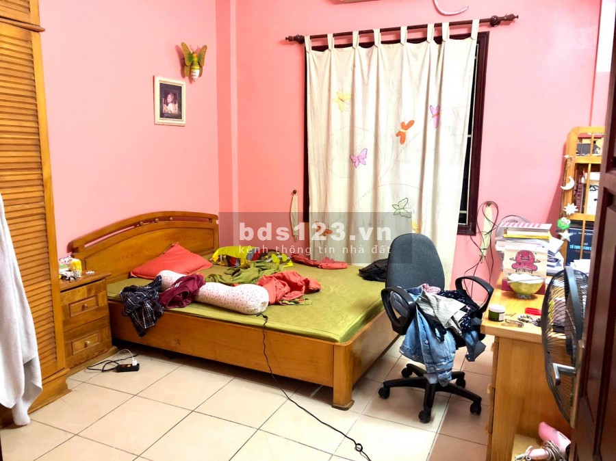 Bán Nhà Phúc Xá diện tích sử dụng 65m2, đúc 5 Tầng, ô tô đỗ cửa kinh doanh sầm uất