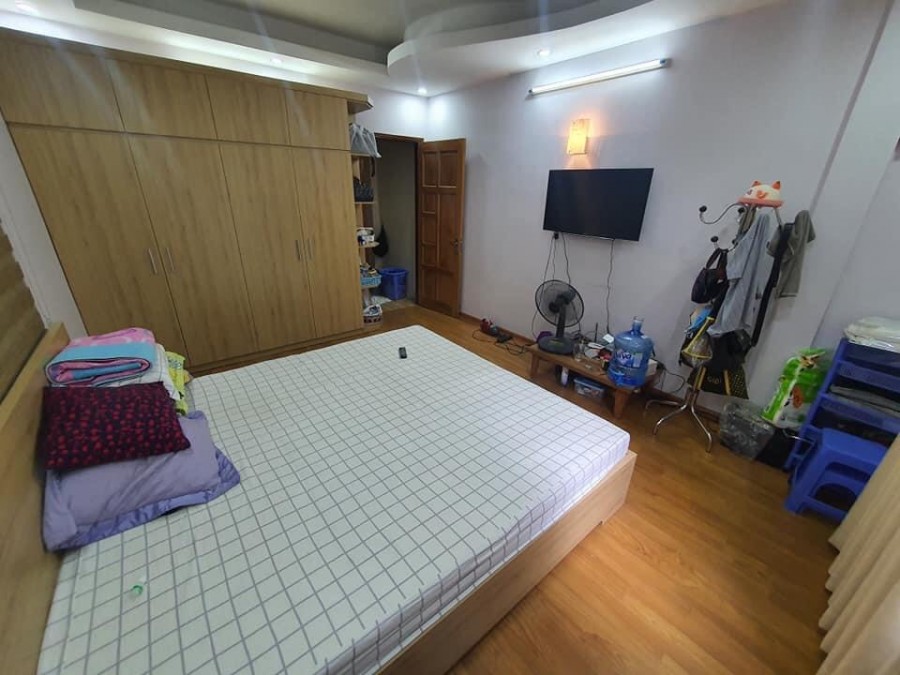 Bán gấp nhà nguyên căn Lê Trọng Tấn, diện tích sử dụng 60m2, 4 tầng giá bán 6.75 tỷ