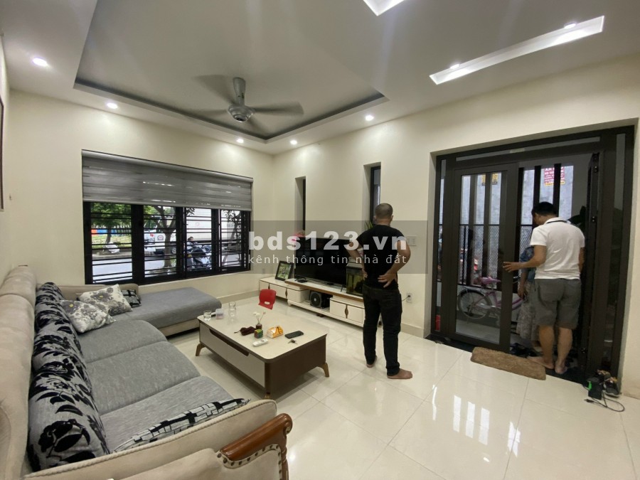 Bán nhà nguyên căn 3 tầng đúc 3 mặt tại tái định cư Diểm 3 Đằng Hải, Hải An dtsd 51.5m2