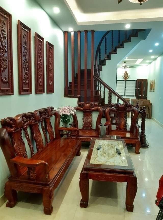 Bán nhà Hoàng Văn Thái ô tô đậu cửa kinh doanh đỉnh gần hồ trường học vị trí hiếm và đắc địa DT 50 m2