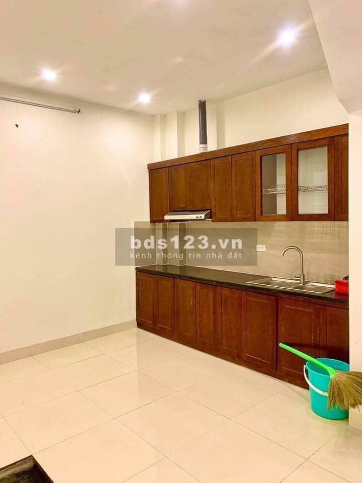Cần bán gấp nhà Mặt phố Ngọc Hồi giá 7.8 tỷ, 115m2, Kinh doanh tốt