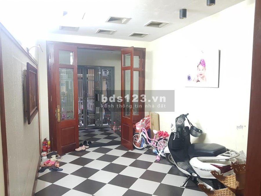 Bán nhà Giáp Nhất Ngã Tư Sở 50m2 5 tầng 4,8 tỷ nhà mới đẹp tiện ích đủ đầy