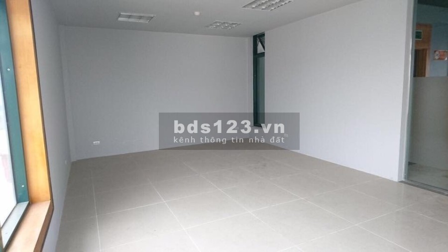 Cho thuê sàn văn phòng dt 35m2 - 80m2 mặt phố Chùa Láng, Đống Đa giá đã bao gồm VAT