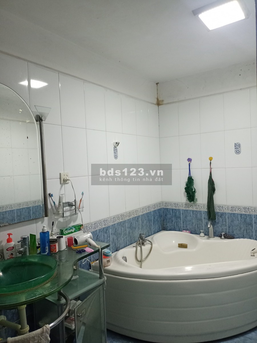 Mặt phố Phạm Thận Duật, Mai Dịch, Cầu Giấy, dtsd 84m2, mặt tiền 6.6m, 4 tầng giá bán 20 tỷ.