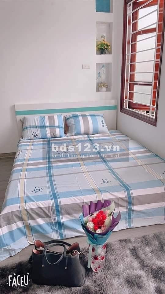 Bán nhà nguyên căn Quận Cầu Giấy, diện tích sử dụng 46m2, cho thuê 45 triệu/tháng.