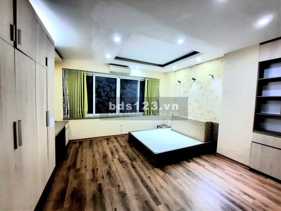 Bán Nhà Quan Nhân 50m2 nhà đẹp 60m ra mặt phố giá chỉ 4.35 tỷ lh Thiện 0334.837.326.