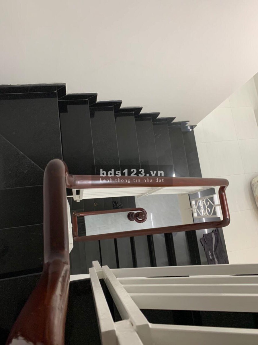 Bán nhà hẻm xe tải đường Chiến Lược, Bình Tân, diện tích sử dụng 76m2 giá 5.65 tỷ