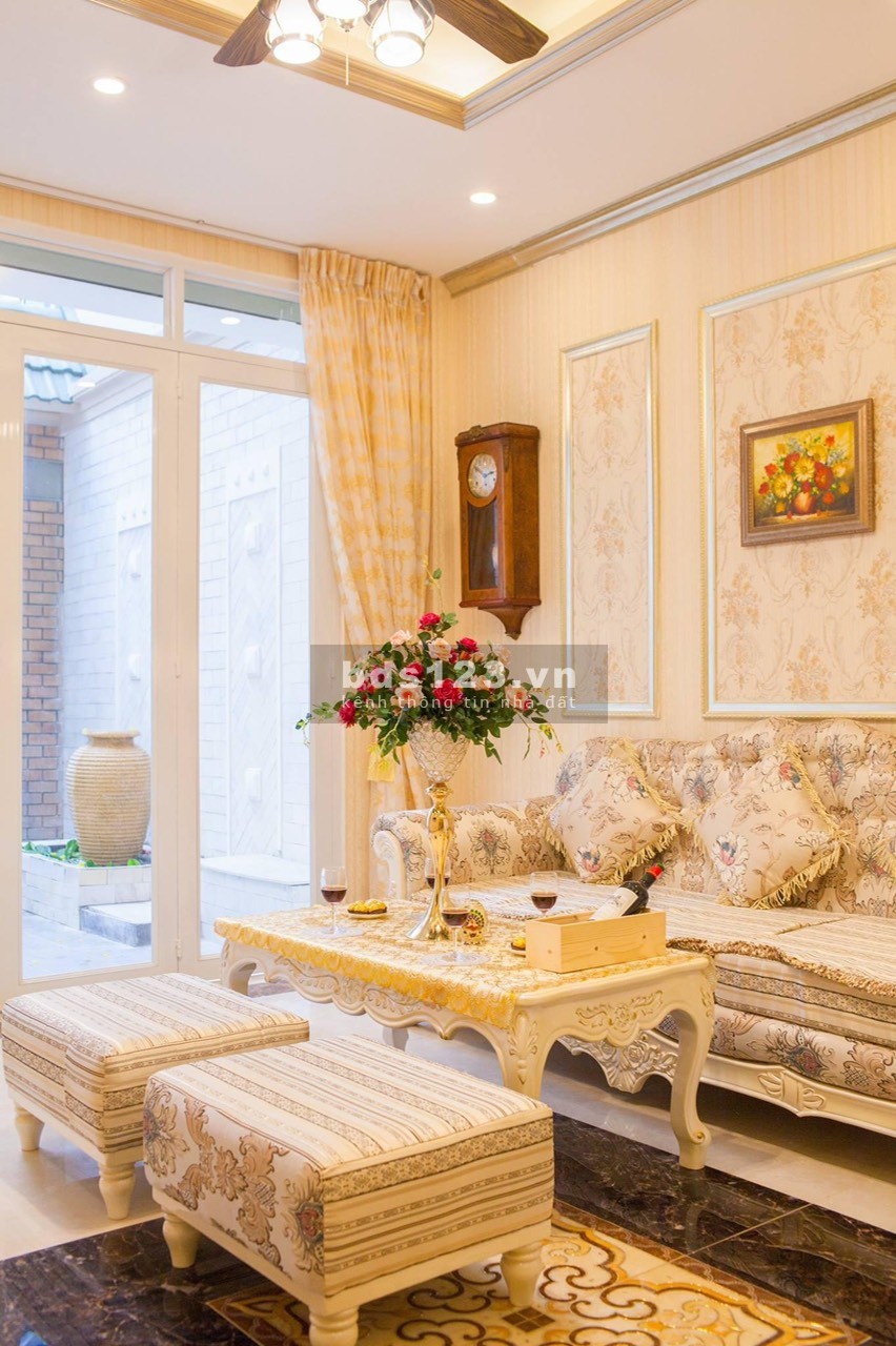 Studio Full Nội thất Lê Lai Quận 1 nè cả nhà ơi giá bán 5.5 triệu/tháng liên hệ 0907868412