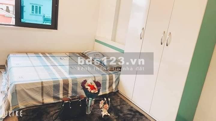 Bán nhà nguyên căn Quận Cầu Giấy, diện tích sử dụng 46m2, cho thuê 45 triệu/tháng.