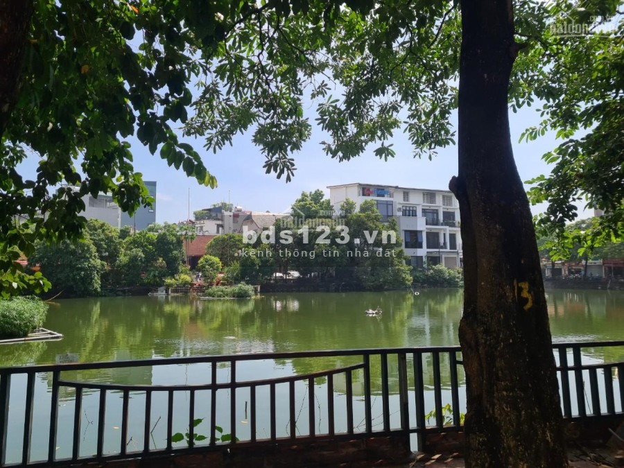 Bán Nhà Tư Đình Quận Long Biên đất phân lô diện tích 66m2 giá bán chỉ 5.9 tỷ sổ vuông đẹp