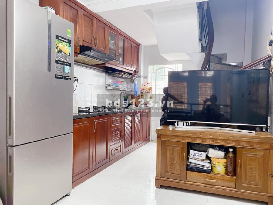 Nhà 4.75 tỷ, Phú Nhuận, đường Cô Giang, vừa ở vừa kinh doanh tốt. 4 tầng lầu - 20.7m2