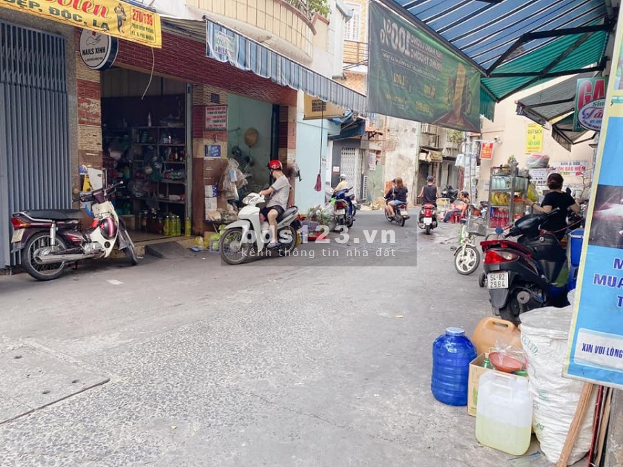 Nhà 4.75 tỷ, Phú Nhuận, đường Cô Giang, vừa ở vừa kinh doanh tốt. 4 tầng lầu - 20.7m2