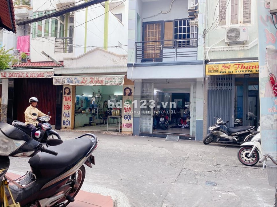 Nhà 4.75 tỷ, Phú Nhuận, đường Cô Giang, vừa ở vừa kinh doanh tốt. 4 tầng lầu - 20.7m2