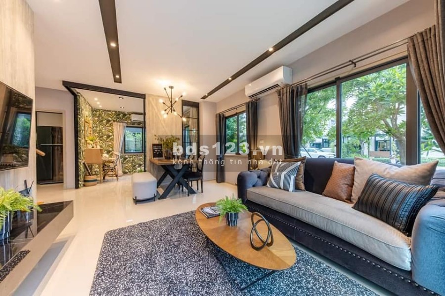 Siêu phẩm phố Việt Hưng 50m2 nhà mới đập hộp, Thang máy GARA Thoáng trước sau, Gần phố