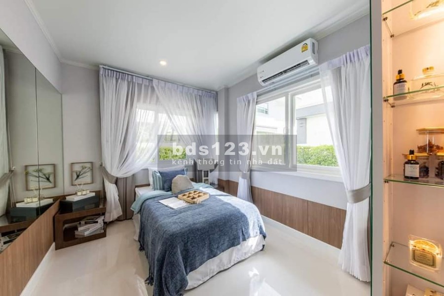 Siêu phẩm phố Việt Hưng 50m2 nhà mới đập hộp, Thang máy GARA Thoáng trước sau, Gần phố