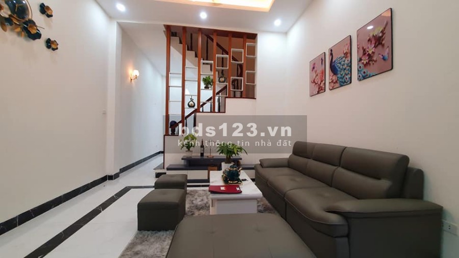 Bán Nhà Nguyễn Ngọc Vũ 4 tầng đúc kiên cố, giá bán 4.35 tỷ liên hệ 0854104528 tiện đầu tư