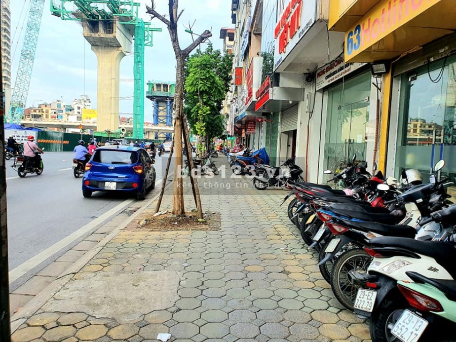 Bán Nhà Mặt Phố Trường Chinh Lô Góc vỉa hè rộng dt 108m2 mặt tiền 6m, 4 tầng giá45 tỷ