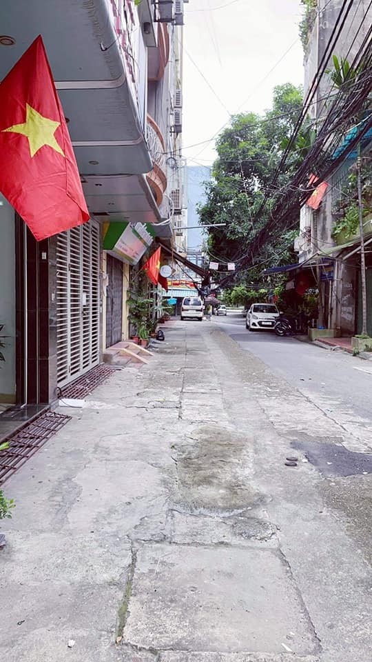 Khu phân lô Cầu Giấy ô tô tránh nhau vừa ở, vừa kinh doanh cho thuê văn phòng giá trị lên từng ngày