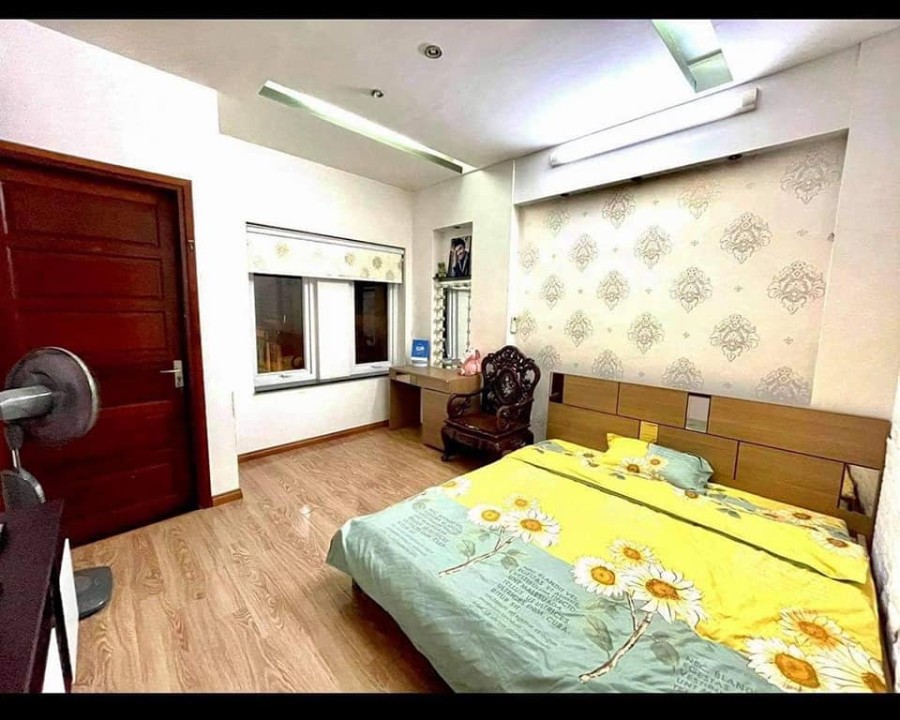 Khu phân lô Cầu Giấy ô tô tránh nhau vừa ở, vừa kinh doanh cho thuê văn phòng giá trị lên từng ngày