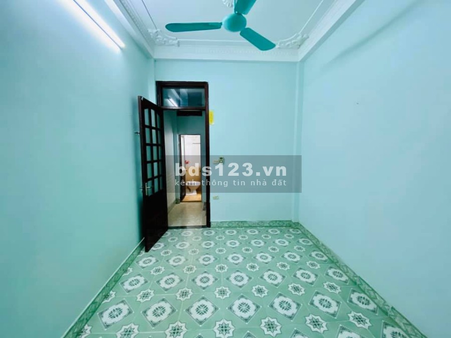 Bán nhà Ngõ quỳnh, quận Hai Bà Trưng 5 m ra đường oto 2.55 ty