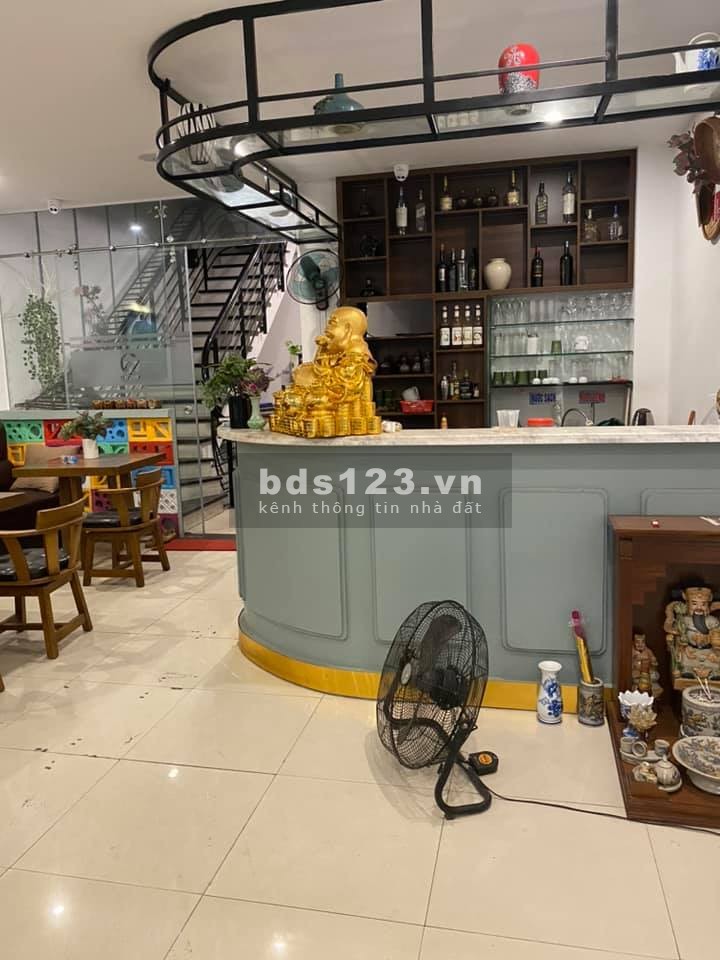 Tôi cần bán nhà Phố Nguyễn Thị Định, Trung Hoà, Cầu Giấy, MT 6m, DT 95m2, 8T, giá 54 tỷ.
