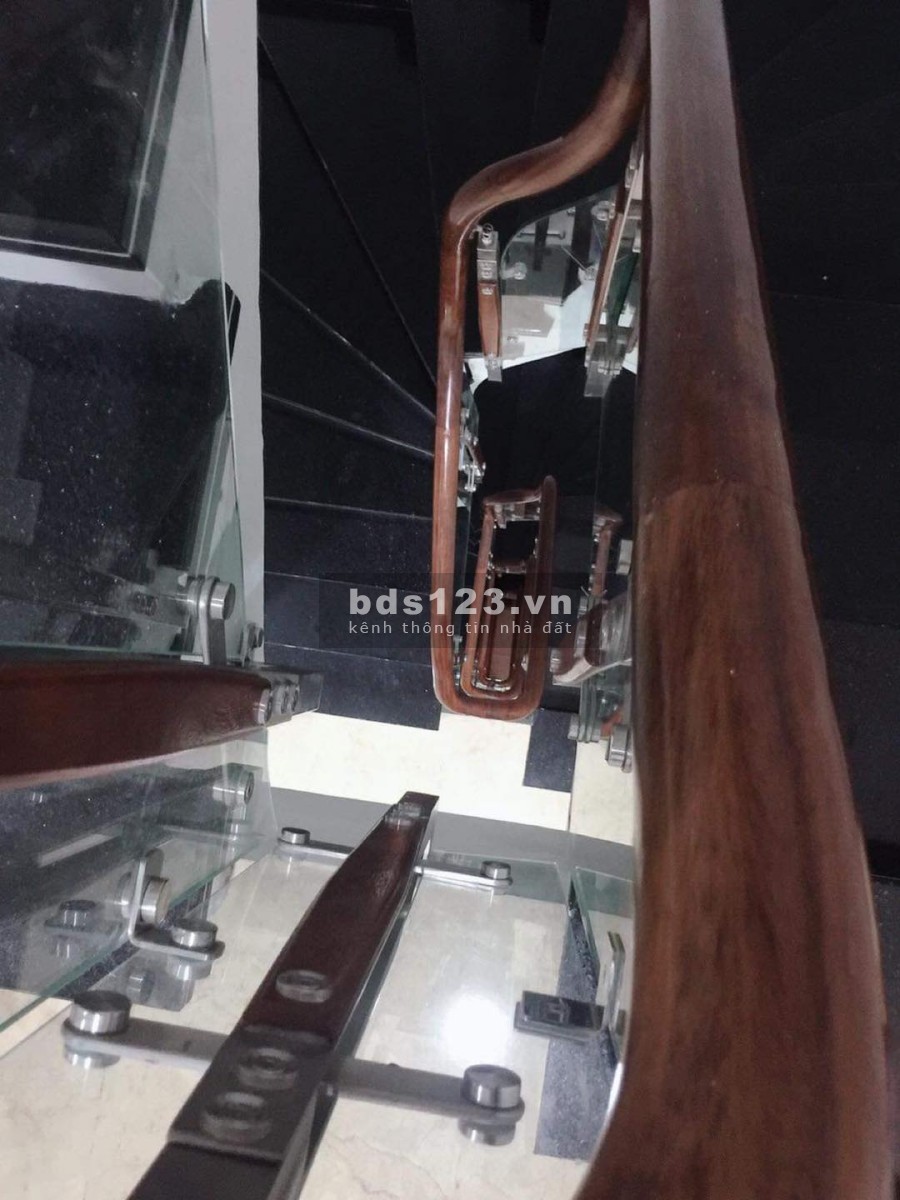 Nhà 7T Phú Diễn 74m2, thang máy, tiện KD, vỉa hè, oto đỗ cửa, Chỉ 15 tỷ, LH 0392969999
