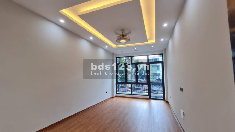 Bán gấp nhà mặt phố Hồng Mai, Quận Hai Bà Trưng, dtsd 60m2, 4 tầng giá 10 tỷ, kinh doanh