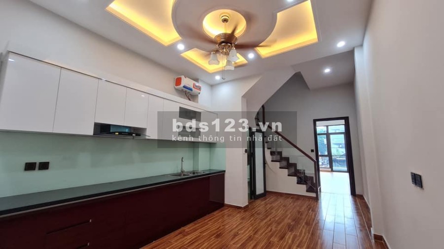 Bán gấp nhà mặt phố Hồng Mai, Quận Hai Bà Trưng, dtsd 60m2, 4 tầng giá 10 tỷ, kinh doanh