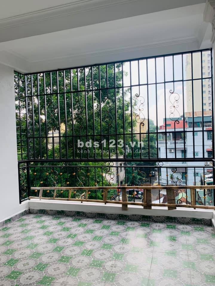 Bán gấp nhà mặt phố Hồng Mai, Quận Hai Bà Trưng, dtsd 60m2, 4 tầng giá 10 tỷ, kinh doanh