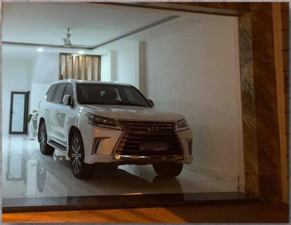 Bán nhà Xuân Thuỷ 65m- Trung tâm Cầu Giấy Phân lô Gara Ô tô thông Tặng nội thất thửa tuyệt đẹp