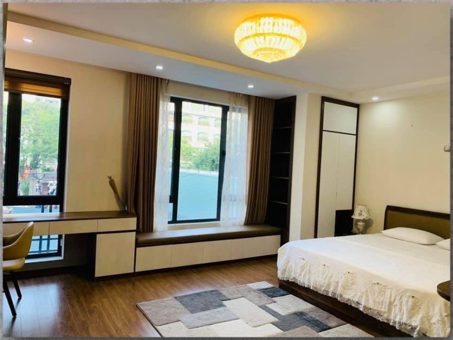 Bán nhà Xuân Thuỷ 65m- Trung tâm Cầu Giấy Phân lô Gara Ô tô thông Tặng nội thất thửa tuyệt đẹp
